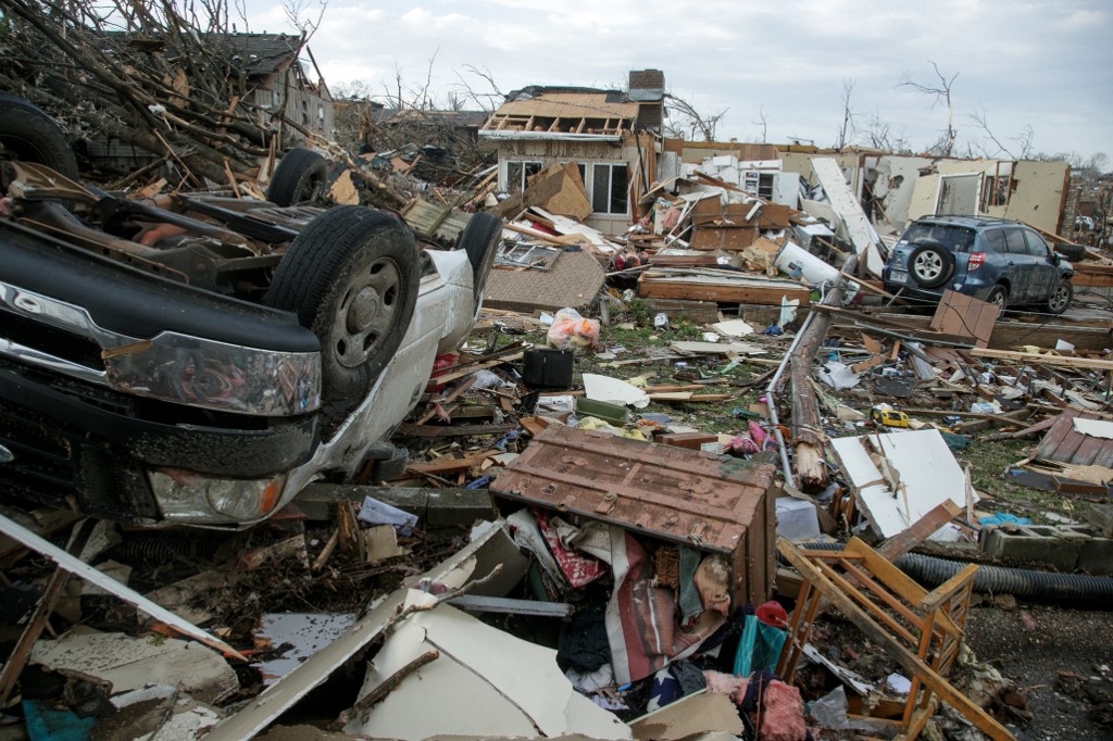 Número de mortos por fortes tornados nos Estados Unidos sobe para 29