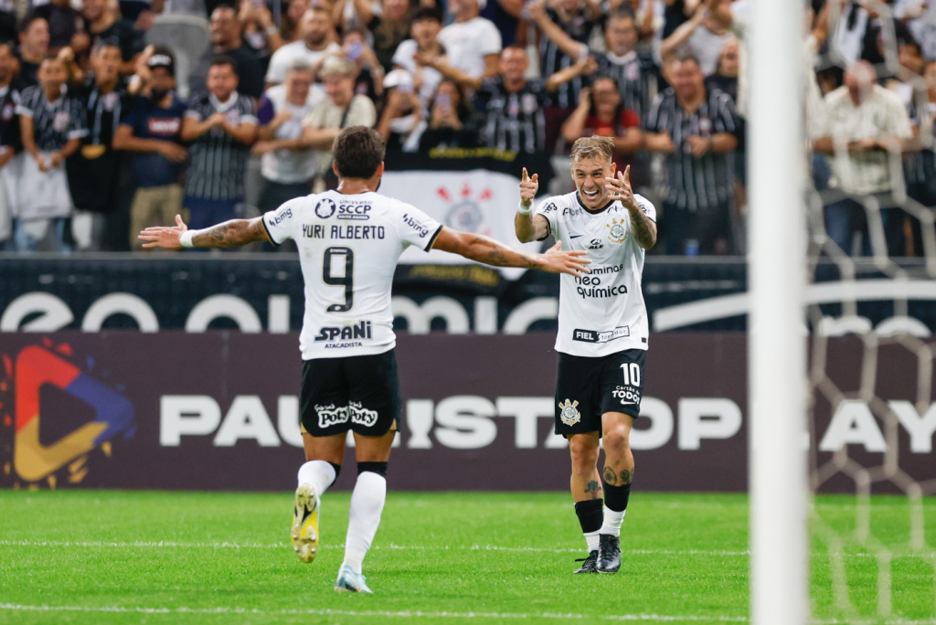 Corinthians se recupera e vence o Água Santa por 3 a 0 no Campeonato Paulista