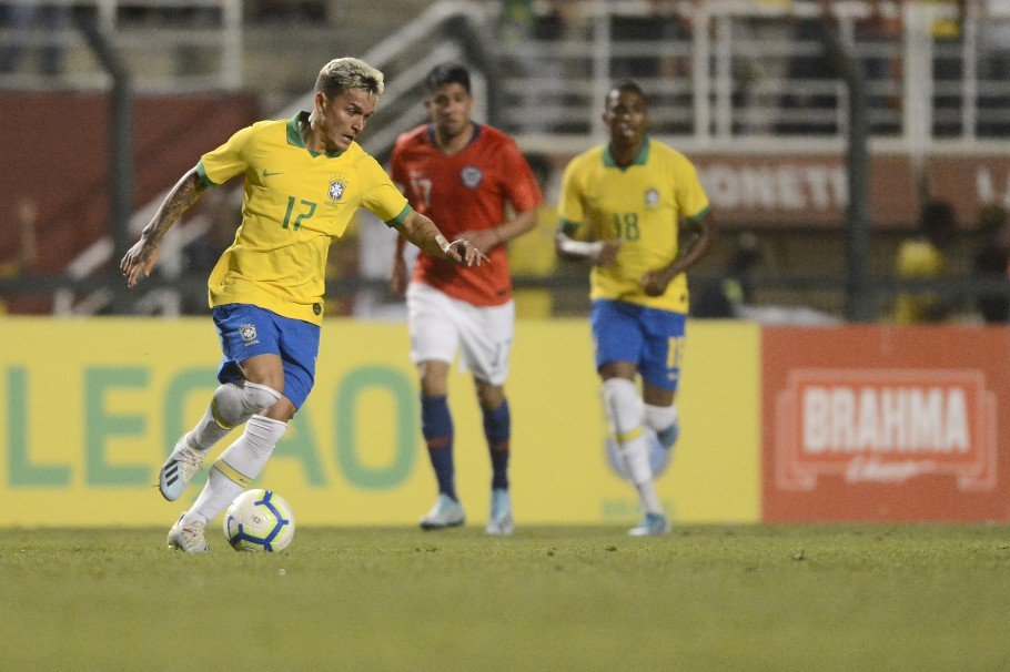 Artur, do RB Bragantino, é convocado para defender o Brasil nas Eliminatórias