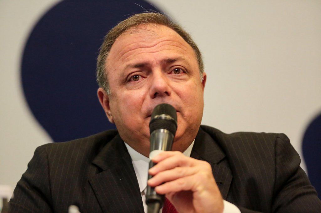 Pazuello depõe à PF sobre crise sanitária em Manaus