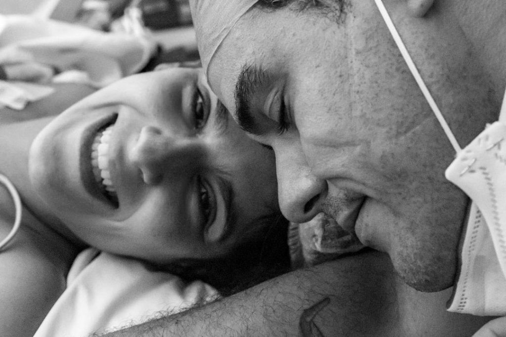 Nascem gêmeas do ator Joaquim Lopes: ‘Meu coração antes batia sozinho’