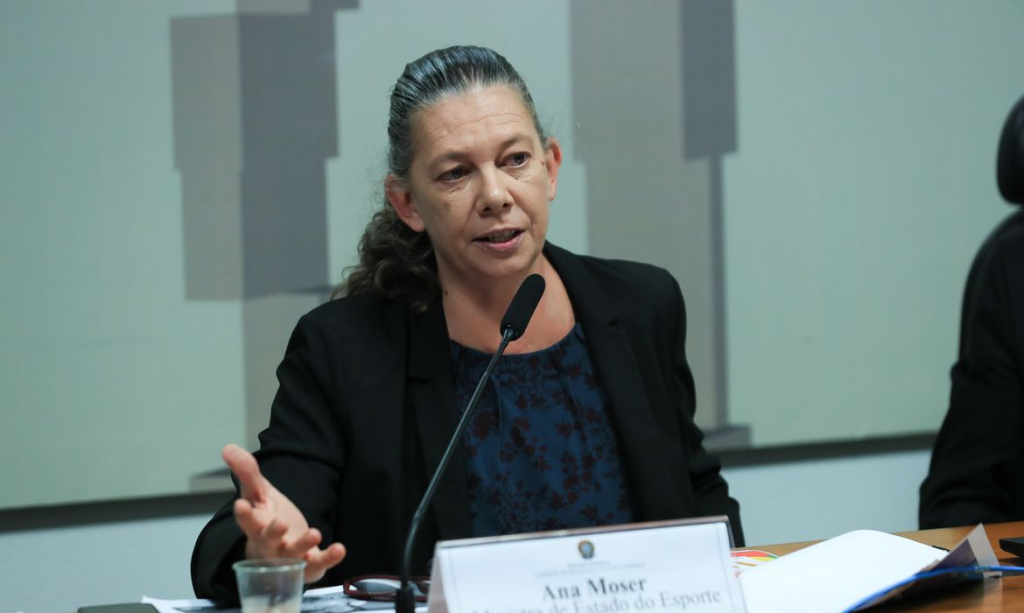 Comissão de Atletas cobra Lula por permanência de Ana Moser: ‘Esporte não é moeda de troca’