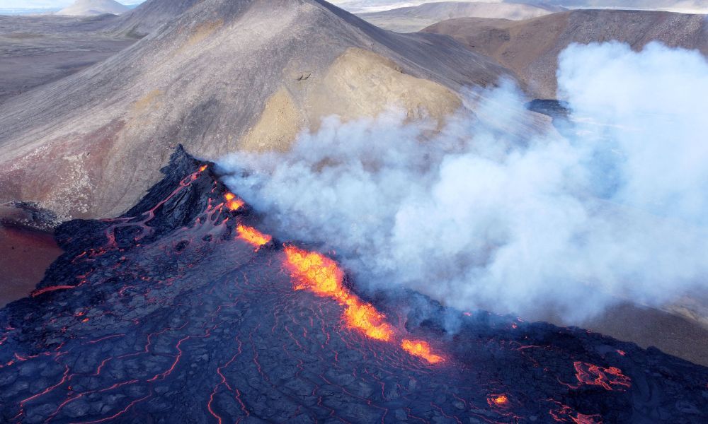 Chile anuncia alto risco para atividade vulcânica na cordilheira dos Andes