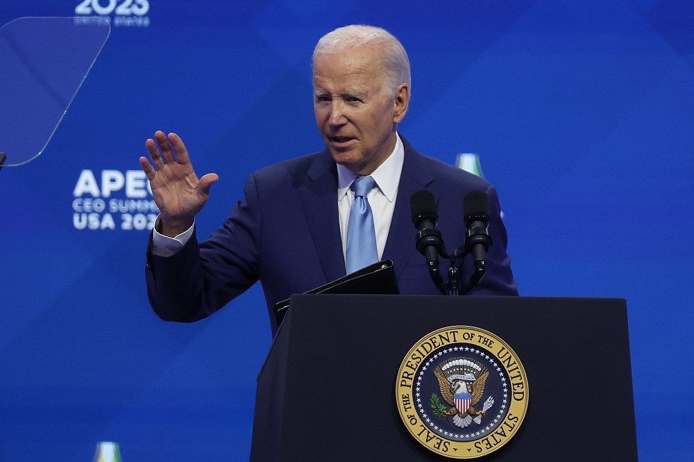 Biden diz que negar ajuda à Ucrânia é fortalecer Putin
