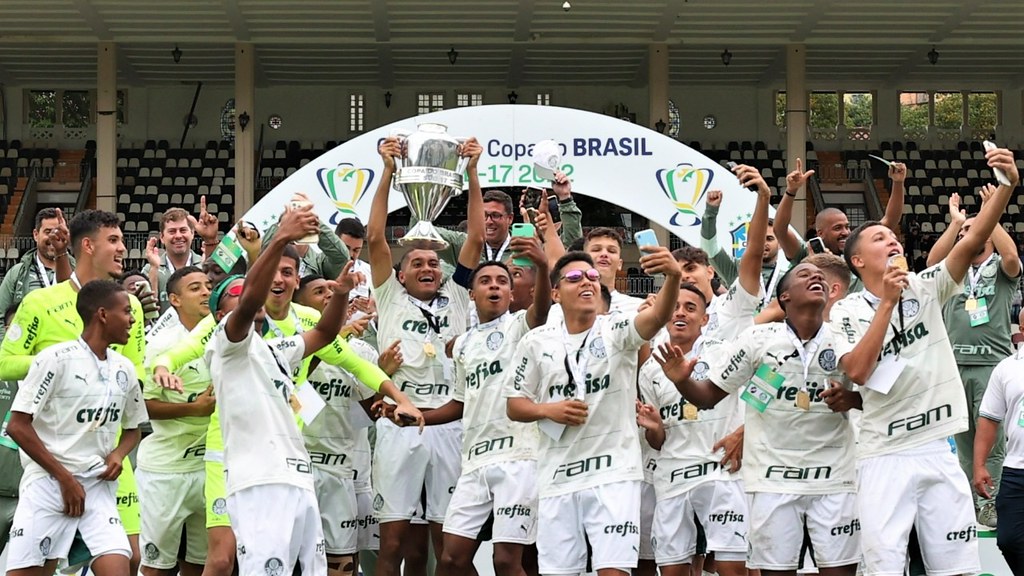 Palmeiras é derrotado pelo Vasco, mas conquista tri da Copa do Brasil sub-17 com gols de Endrick