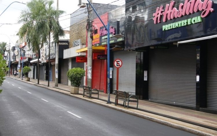 Um mês após impor lockdown rigoroso, Araraquara tem dia sem mortes por Covid-19