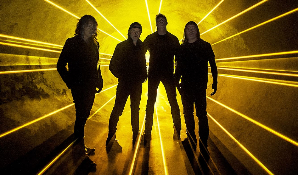 Metallica anuncia novo álbum, turnê mundial e lança música ‘Lux Æterna’