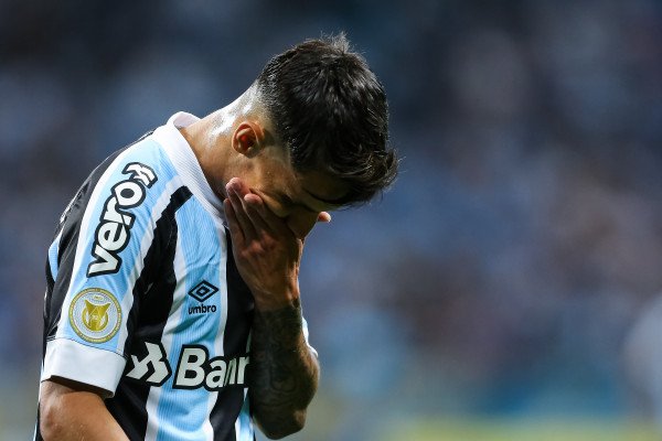 Grêmio vence o Atlético-MG por 4 a 3, mas é rebaixado para a Série B do Brasileirão