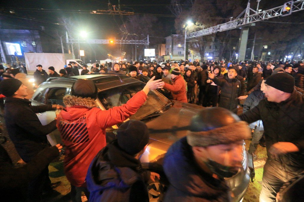 Cazaquistão confirma ‘dezenas’ de manifestantes mortos e mais de 2 mil detidos em protestos