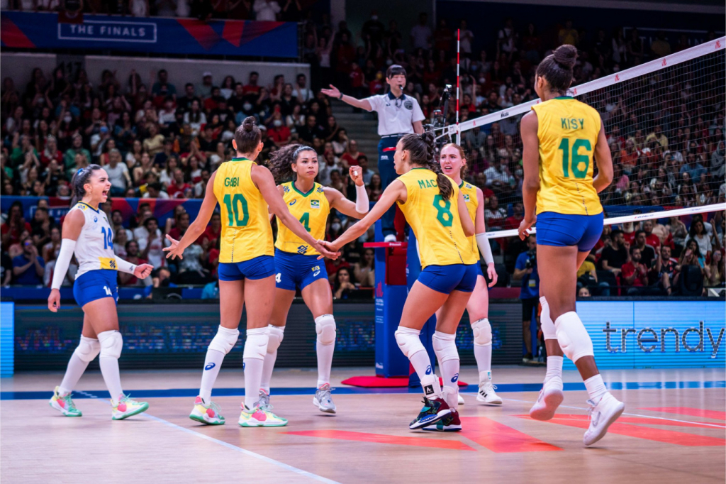 Brasil reage, vence a Sérvia com grande atuação e vai à final da Liga das Nações de Vôlei Feminina 