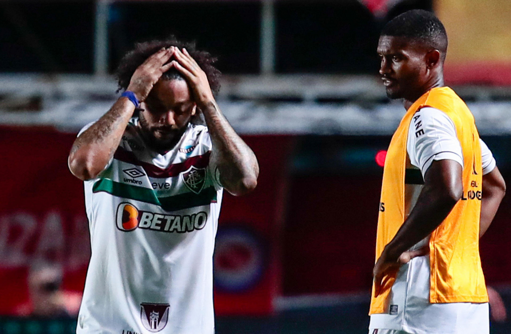 Conmebol aumenta suspensão de Marcelo e lateral desfalca Fluminense nas quartas da Libertadores