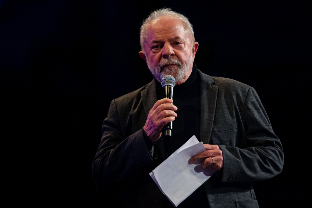 Lula faz aceno às mulheres e ao eleitor de Ciro de olho em vitória no primeiro turno