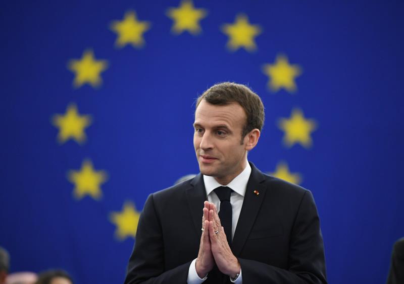 Presidente da França, Emmanuel Macron testa positivo para Covid-19