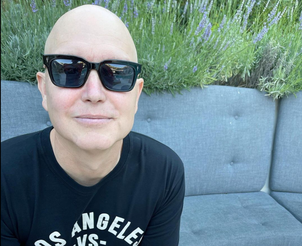 Mark Hoppus, vocalista do ‘Blink 182’, anuncia que está curado do câncer