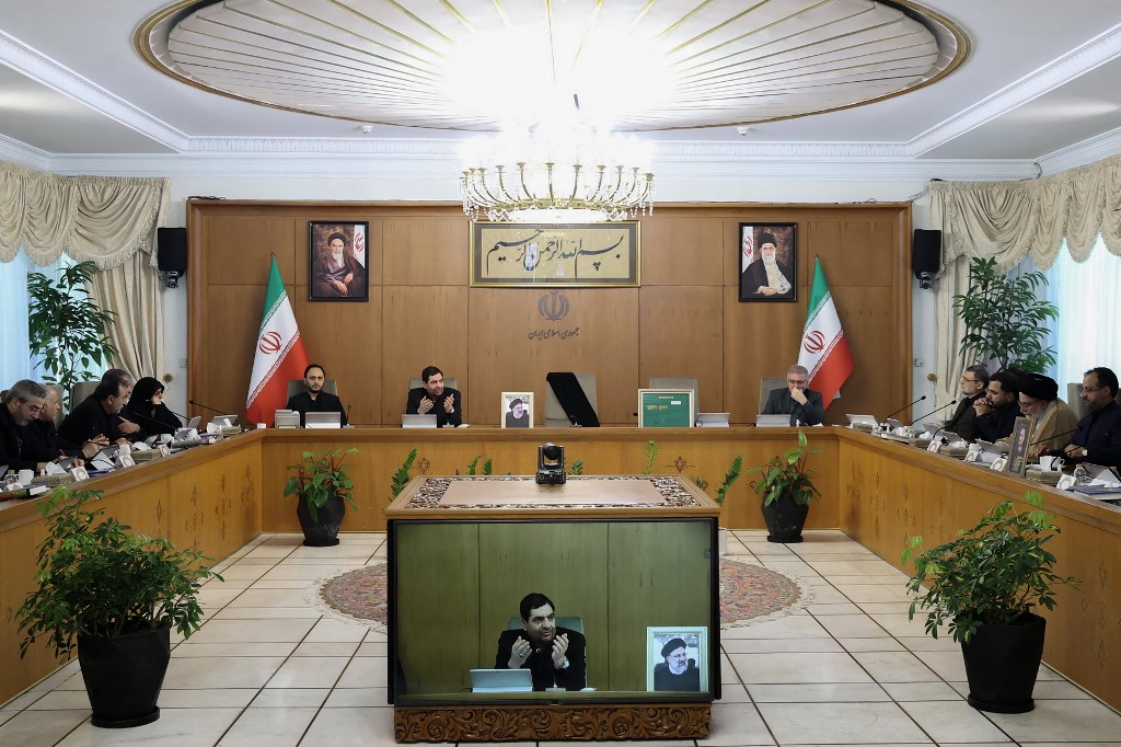 Irã: morte de Raisi deixa disputa pela sucessão de Khamenei em aberto, mas não muda políticas
