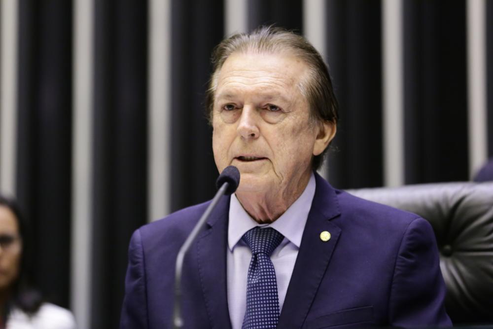 União Brasil formaliza Luciano Bivar como pré-candidato à presidência da República