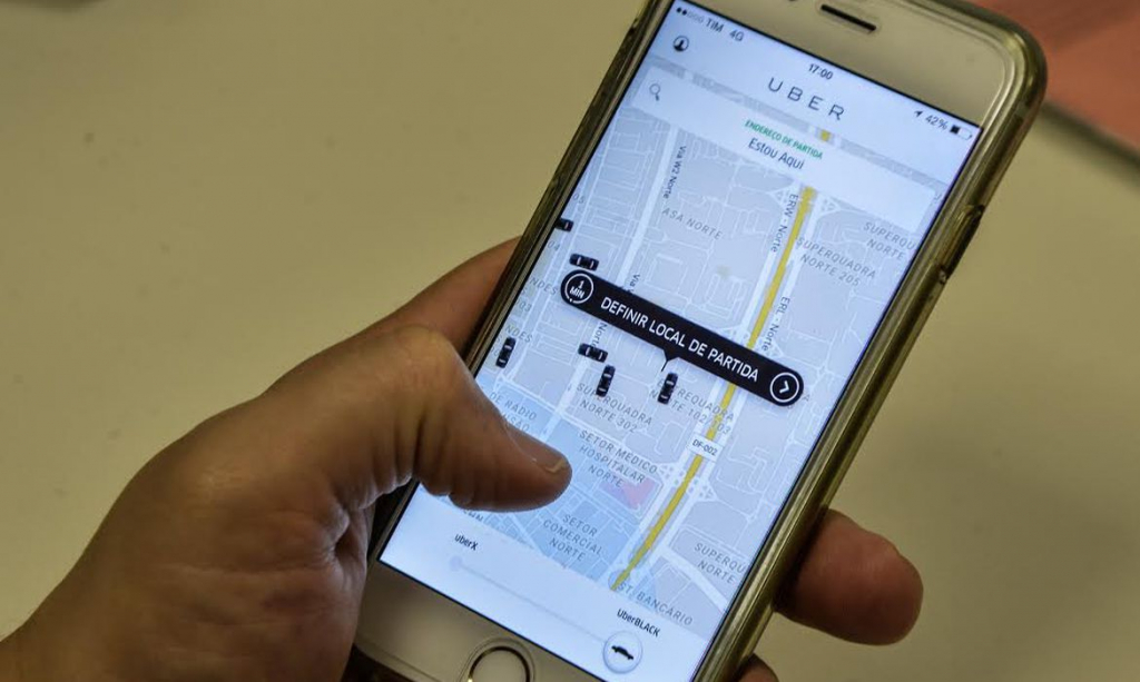 Uber divulga os itens mais esquecidos em viagens em 2022; saiba quais são