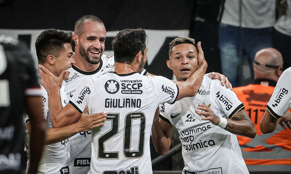Corinthians faz um bom jogo e vence Botafogo por 2 a 0 no Paulistão