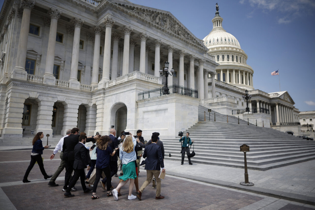 Por 314 votos a 117, Câmara dos EUA aprova acordo de teto da dívida