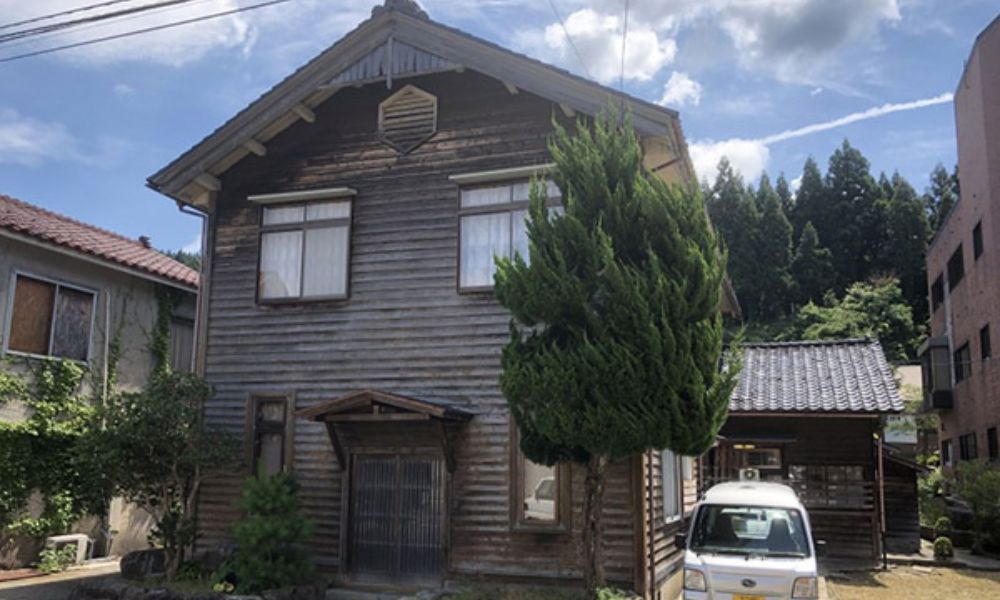 Conheça a história das ‘casas de bruxa’ que tem se popularizado no Japão