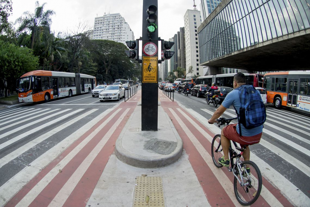 Avenida Paulista registra aumento de 32% de casos de furtos de celular