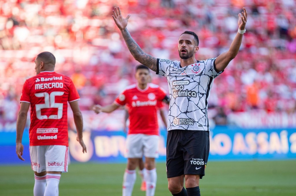 Em jogo agitado, Internacional arranca empate com o Corinthians nos acréscimos 
