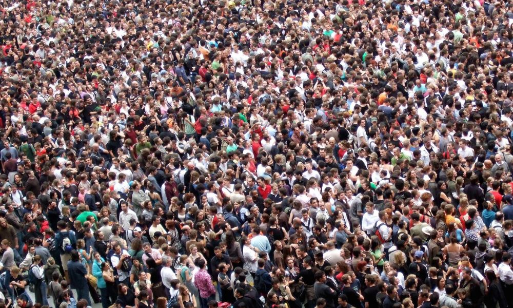 População mundial não deve superar 9 bilhões de pessoas em 2050, diz estudo