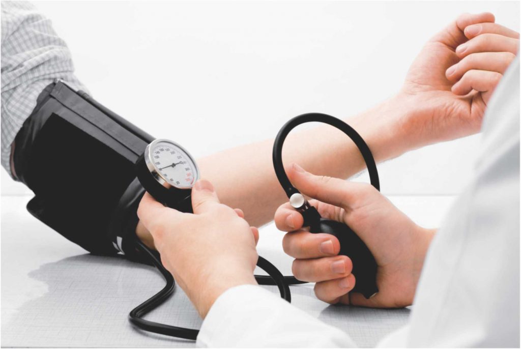 No dia de combate à hipertensão, conheça os principais sintomas da doença