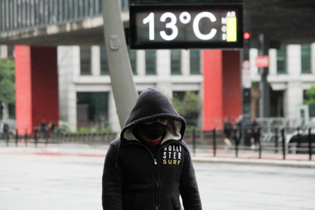 São Paulo enfrenta nova frente fria a partir desta quarta-feira
