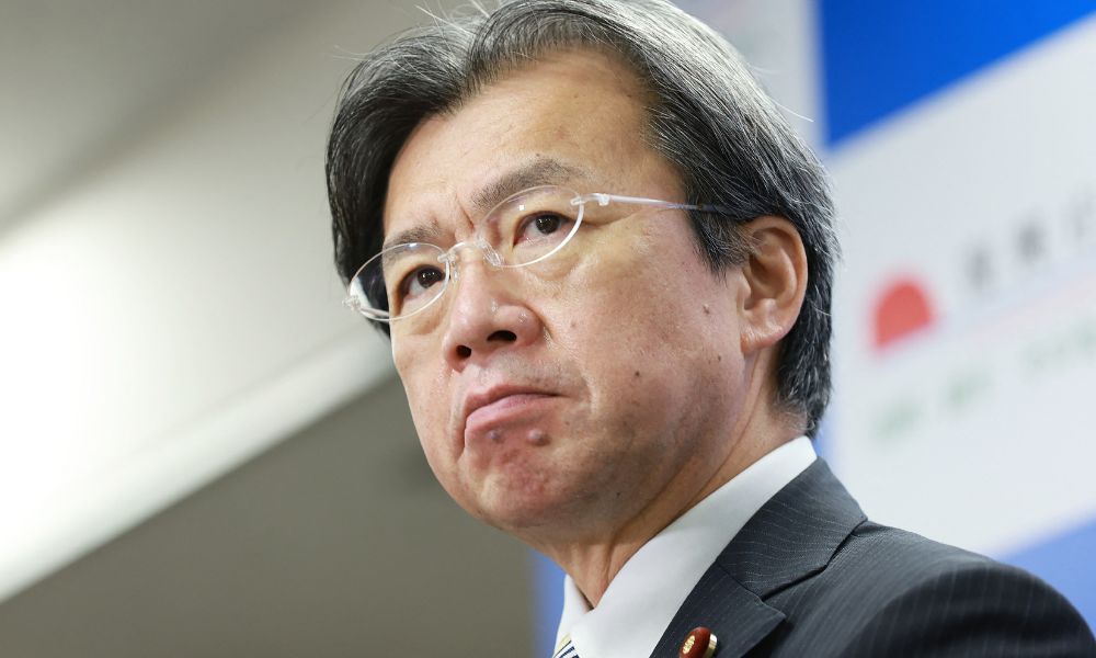 Em crise de popularidade, governo japonês perde quarto ministro em três meses