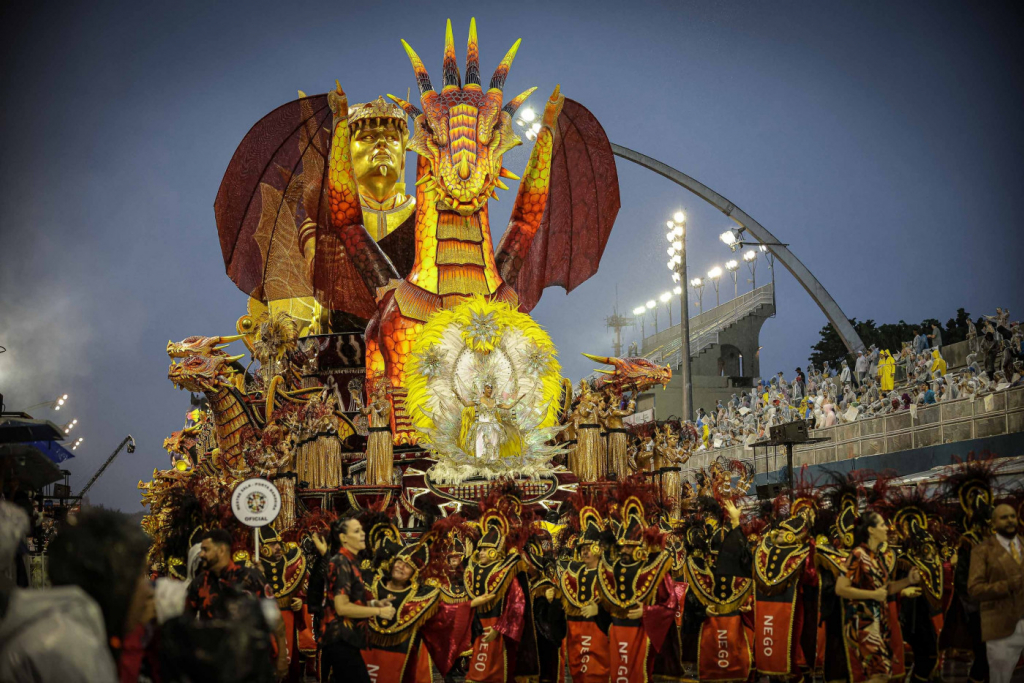AO VIVO: Acompanhe a apuração dos desfiles das escolas de samba de São Paulo