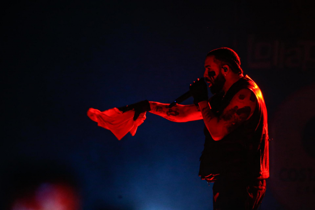 Drake é visto em balada horas antes de cancelar show do Lollapalooza em São Paulo