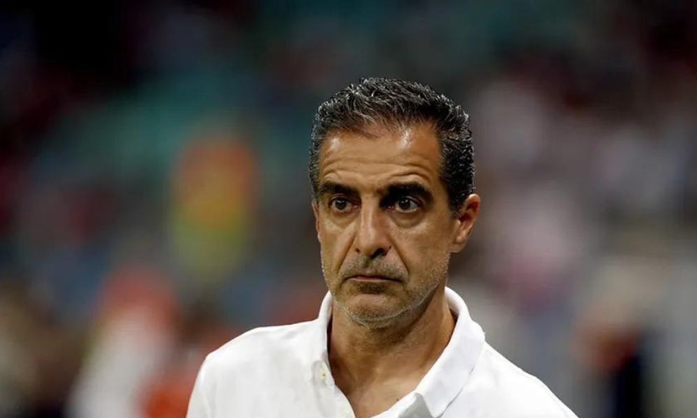 Bahia anuncia a saída do técnico Renato Paiva