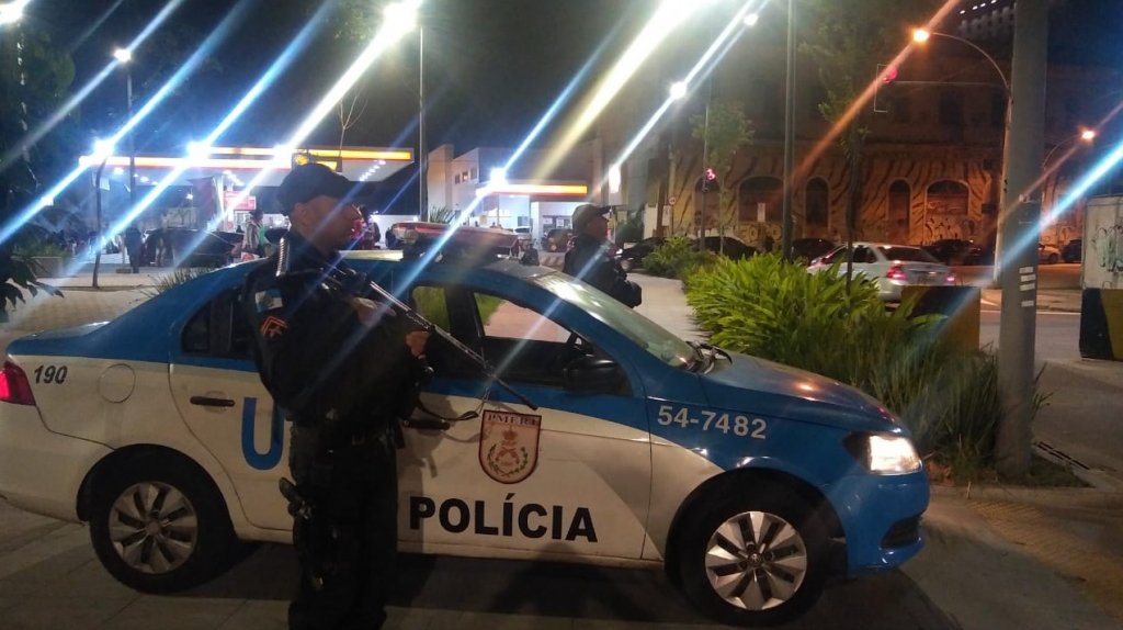 Policiais militares do Rio de Janeiro vão usar câmeras no uniforme a partir da segunda-feira