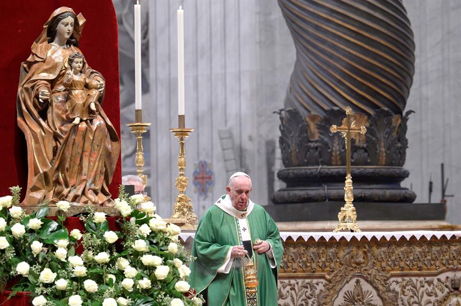 Papa atribui ministérios leigos a mulheres pela primeira vez na história da Igreja Católica