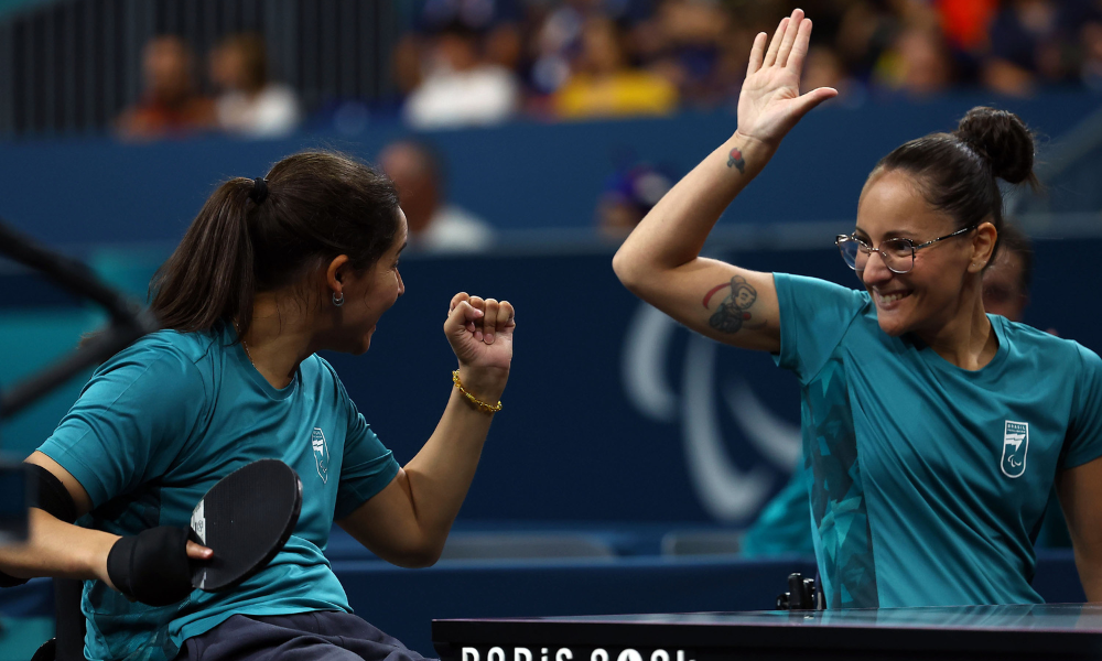 Cátia e Joyce Oliveira fazem história e irão disputar primeira medalha do Brasil nos Jogos Paralímpicos de Paris