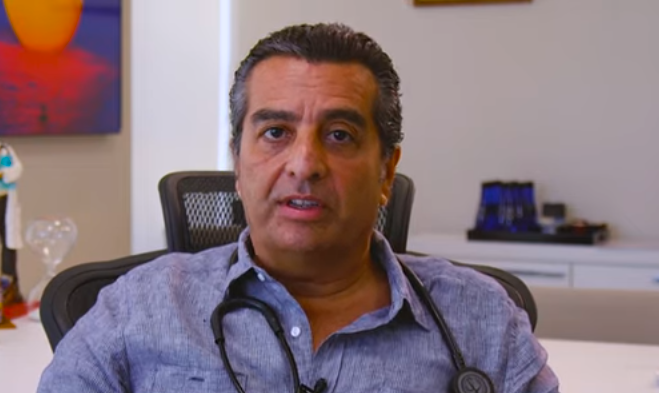 Dr. Zeballos critica ‘kit Covid’: ‘Tratamento para a doença precisa ser individual’