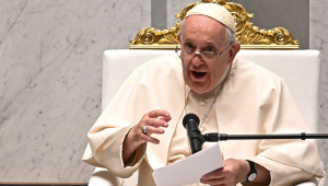 Papa defende unidade contra lógica de ‘blocos opostos’ e fala em condenação dos violentos