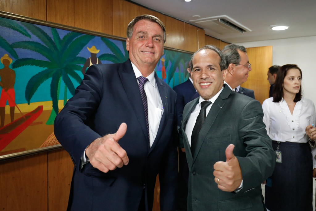 Pré-candidato, tradutor de libras de Bolsonaro quer chegar ao Congresso para defender acessibilidade e direitos humanos