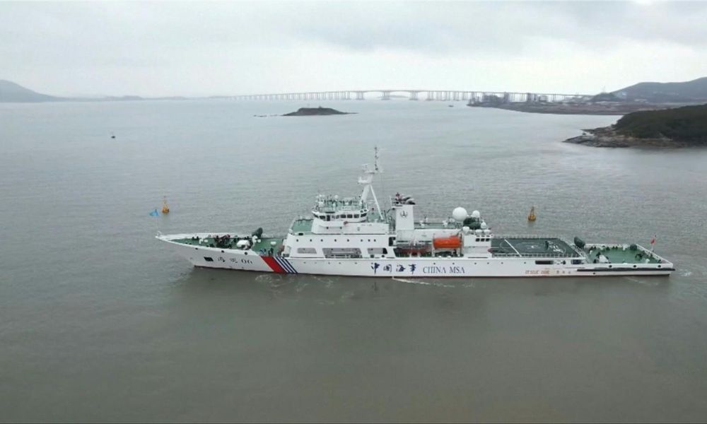 China mobiliza navios de guerra e helicóptero antissubmarino na fronteira com Taiwan após reunião Tsai-McCarthy