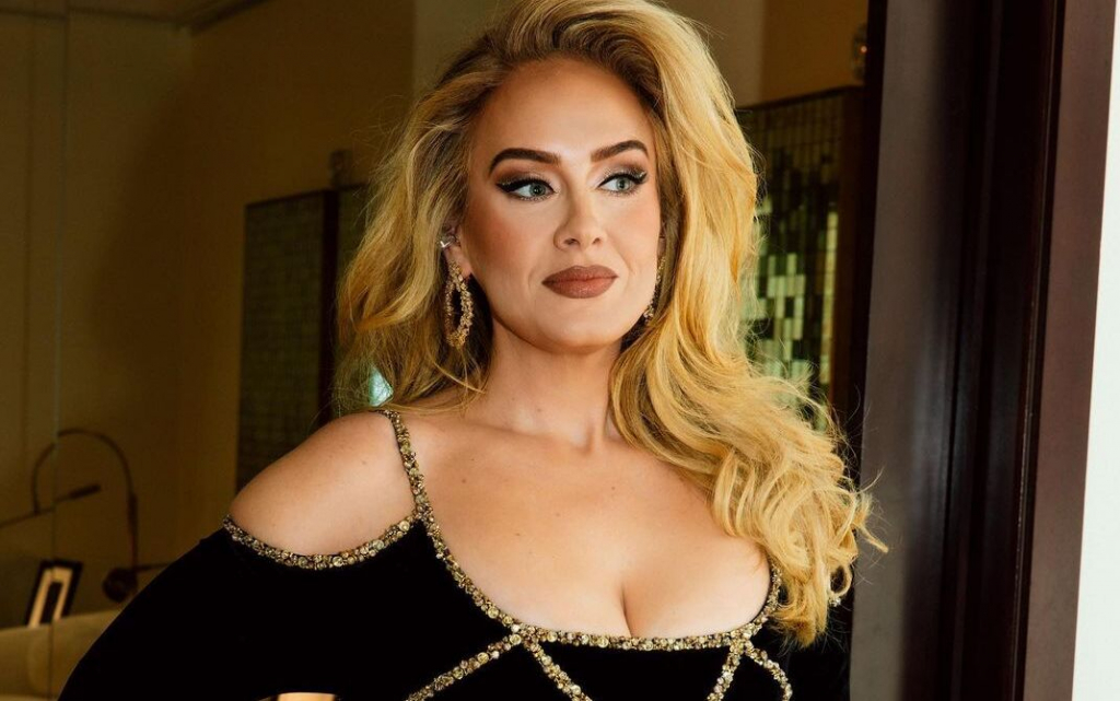 Adele anuncia que fará em 2024 os últimos 32 shows de temporada em Las Vegas