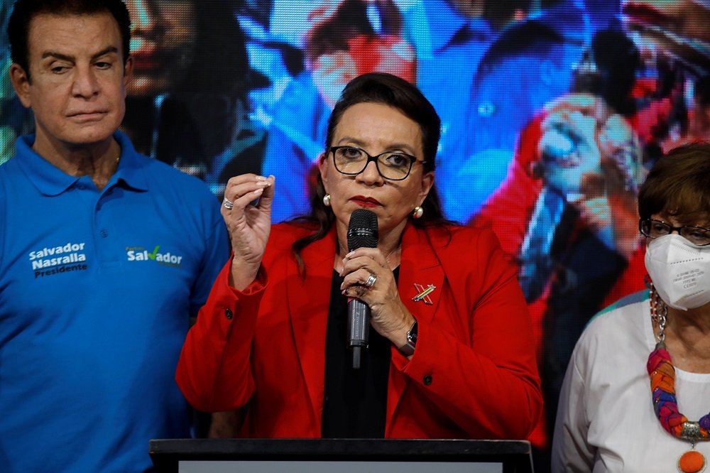 Honduras: governo admite derrota em eleições e Xiomara Castro deve ser primeira mulher presidente do país