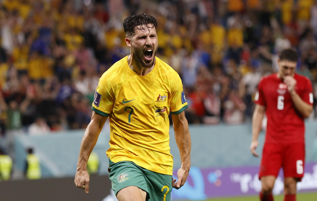 Austrália volta às oitavas de final da Copa após 16 anos com vitória sobre a Dinamarca
