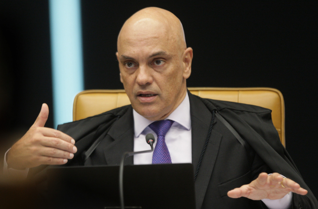 Alexandre de Moraes nega ‘falta de planejamento’ com atrasos e filas por biometria