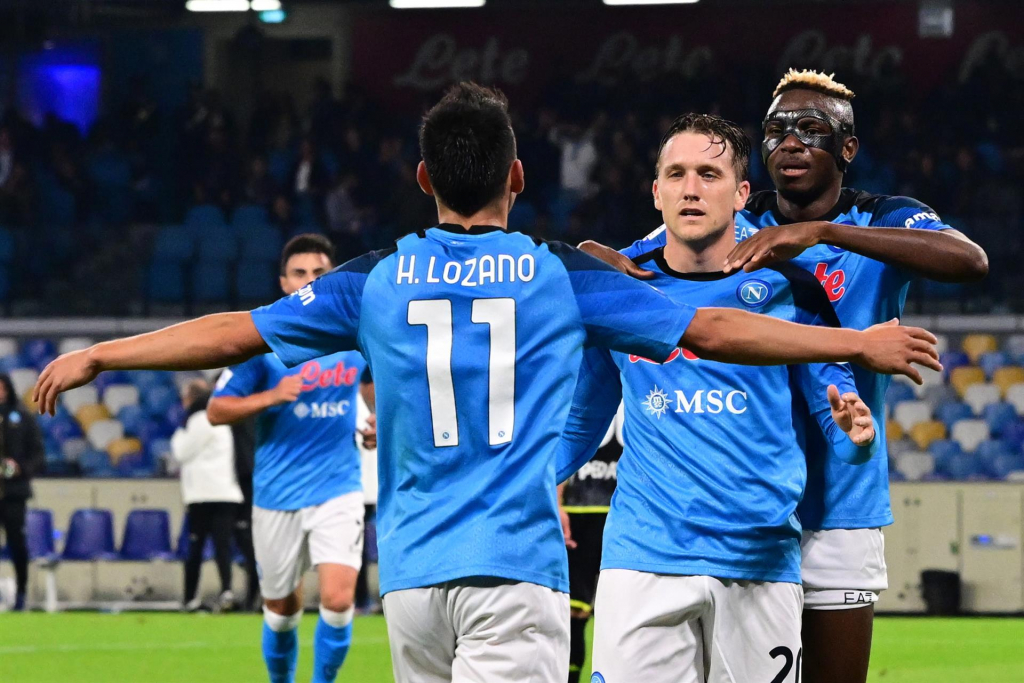 Napoli derrota Empoli e segue isolado na liderança do Italiano