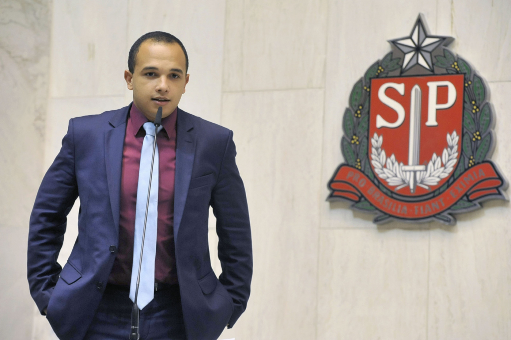 Douglas Garcia pagará indenização de R$ 20 mil por divulgar ‘dossiê contra antifascistas’