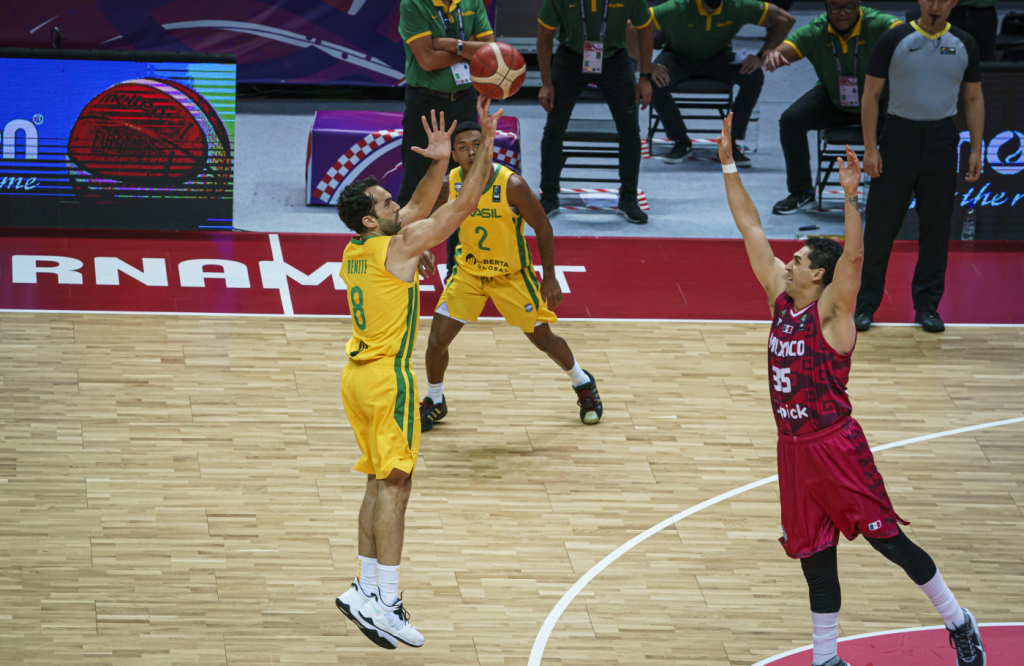 Brasil atropela o México no basquete e está a uma vitória da vaga nos Jogos de Tóquio
