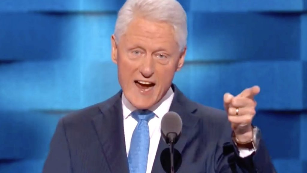 Bill Clinton tem alta do hospital depois de cinco dias internado na Califórnia