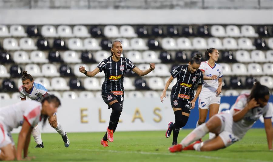 Corinthians atropela Nacional-URU e avança para final da Libertadores feminina em jogo marcado por racismo