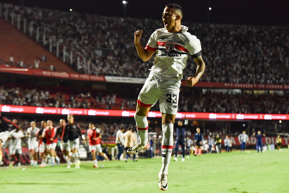 São Paulo consegue virada no final, mas deixa vitória contra o Red Bull Bragantino escapar